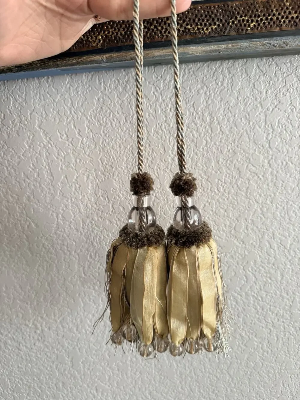 vintage-style curtain tiebacks gold and cream tassels with beaded accents